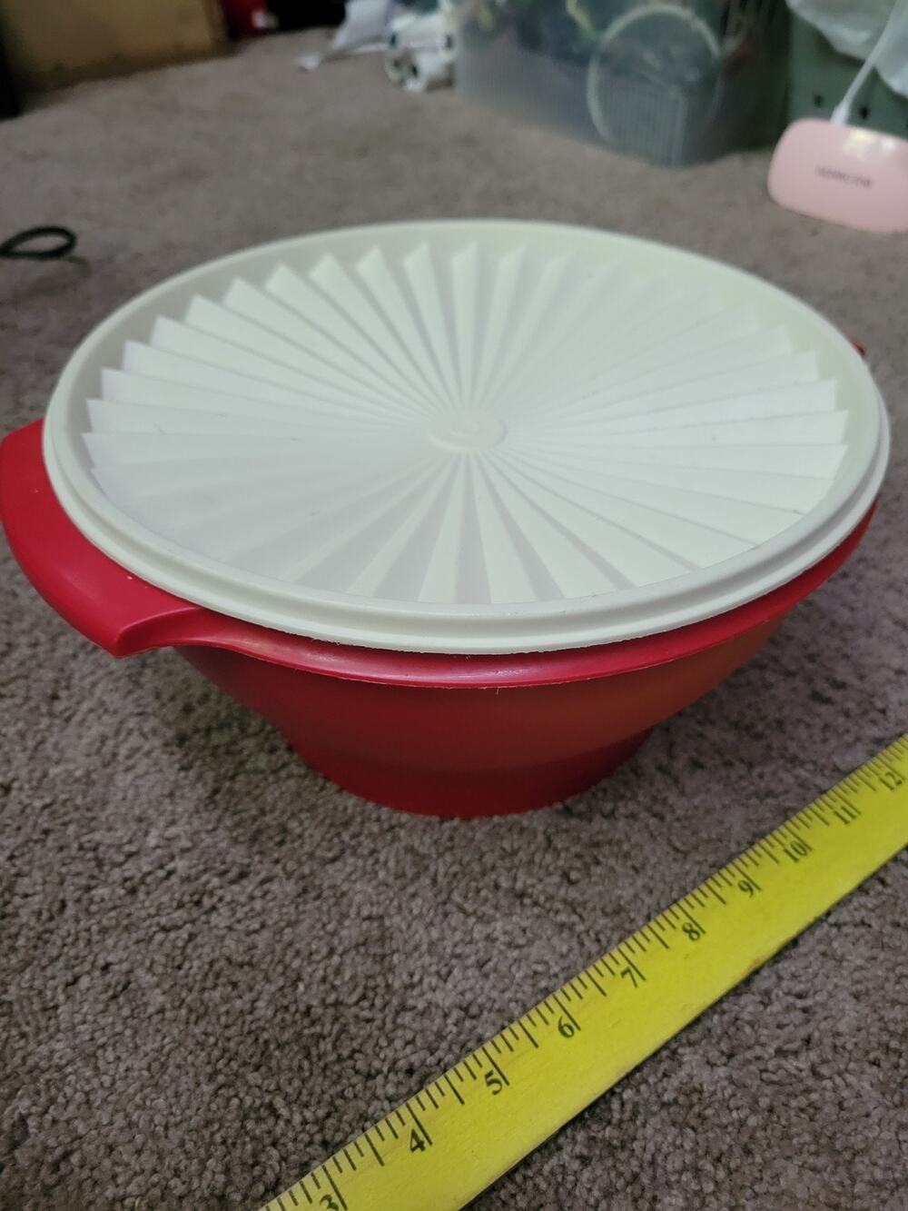 Vintage Tupperware Servalier Mixing Bowl 6 Cup Harvest Strawberry 836